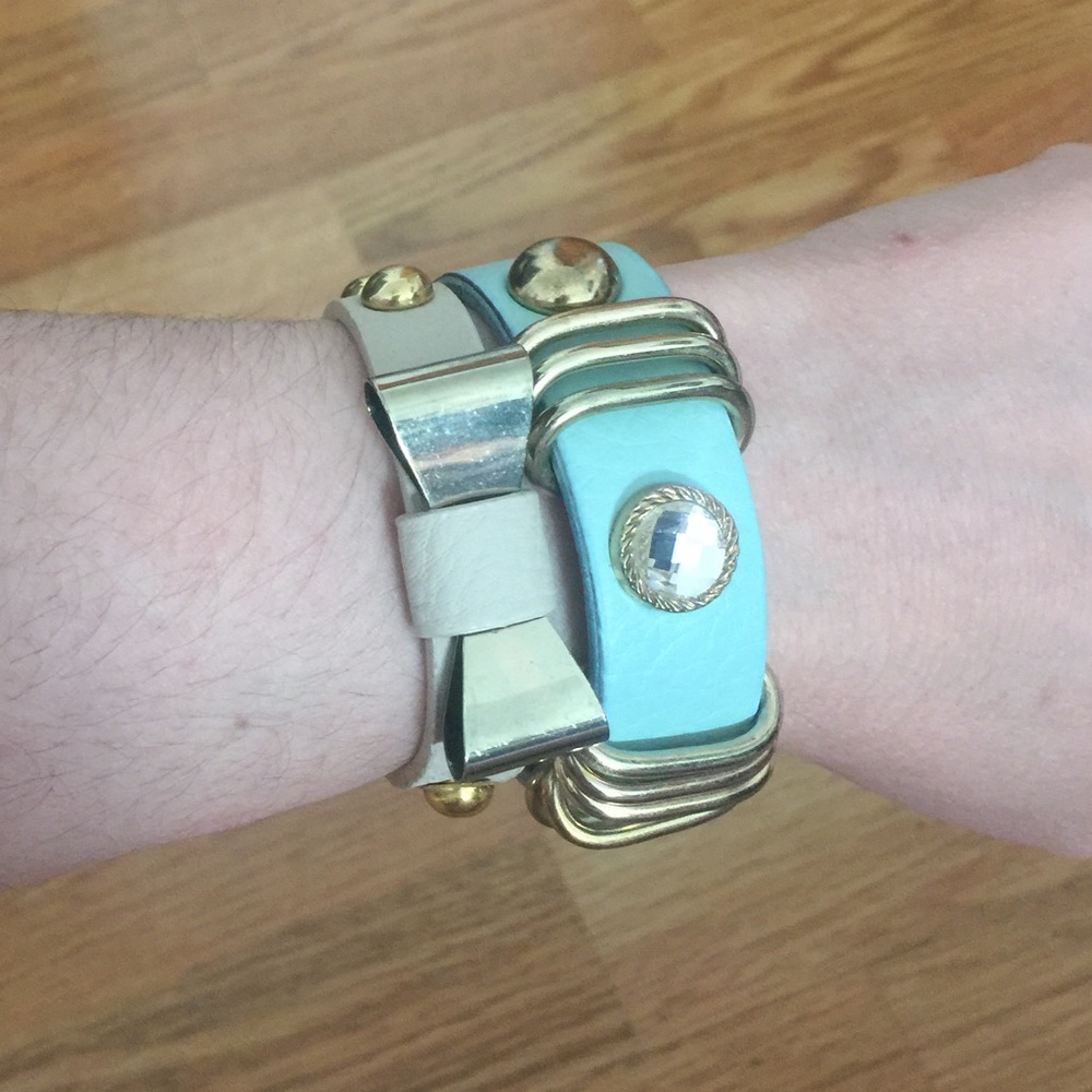 Bundle of 2 faux leather snap bracelets